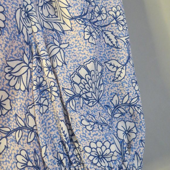 SPORTSGIRL - soft mid length dress - puff sleeves - size 10 (small fit) - Picture 4 of 8